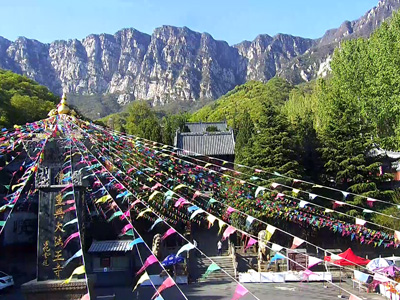 少林景区停车场